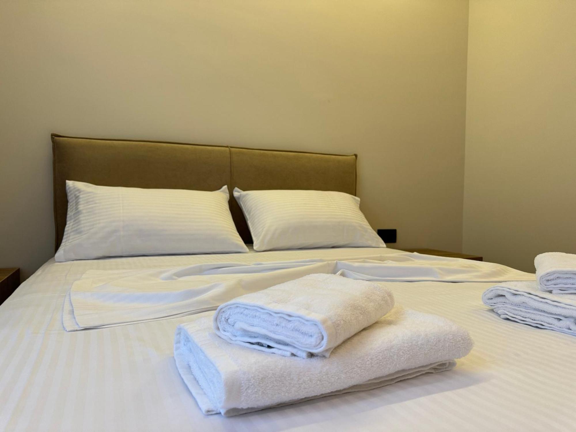 Andi Downtown Deluxe Hotel Vlorë
