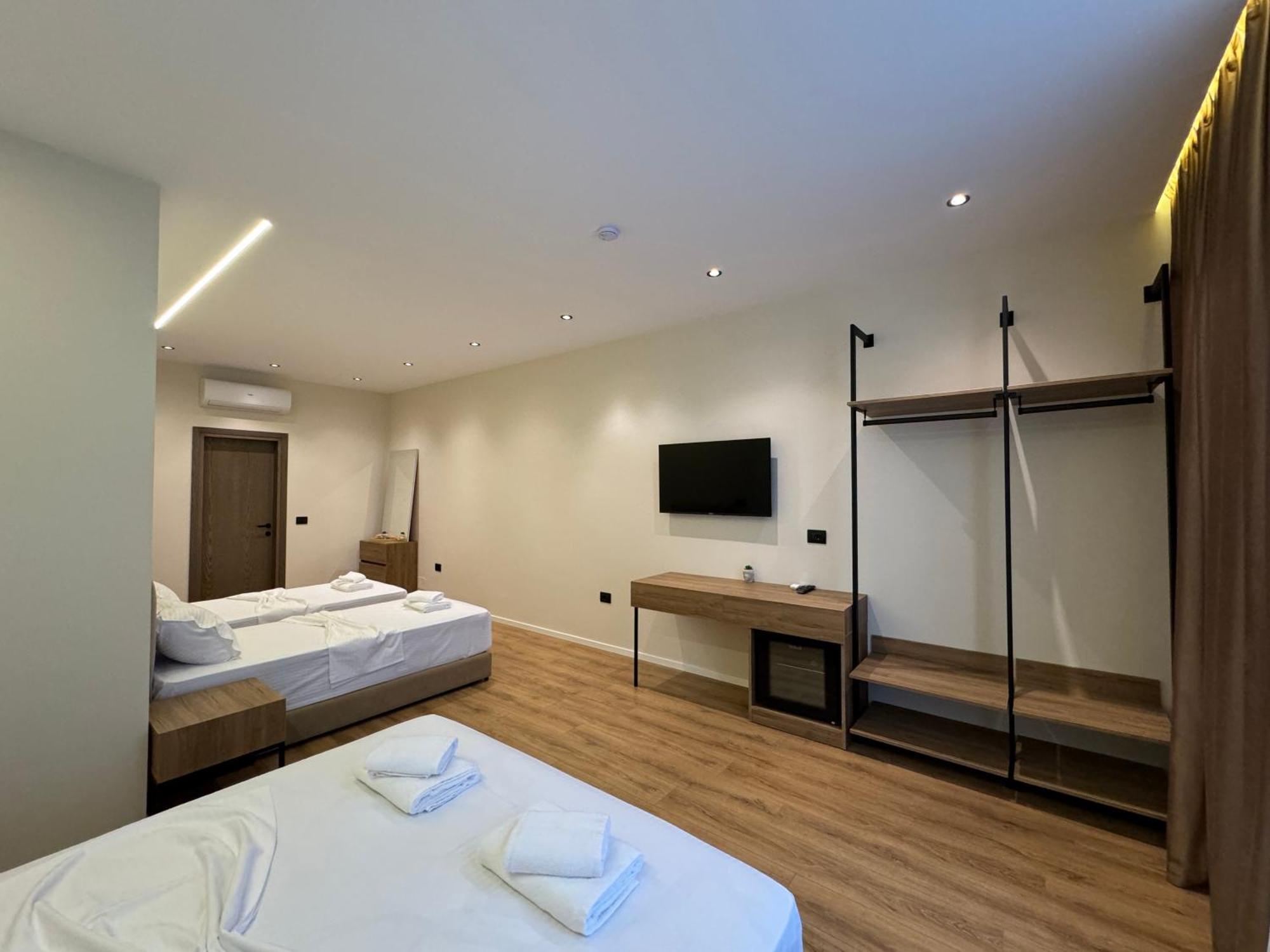 Andi Downtown Deluxe Hotel